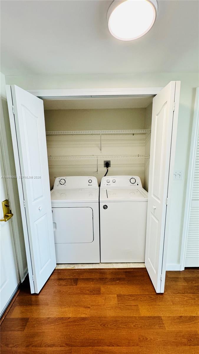 DA VINCI ON DOUGLAS A CON - Residential Lease