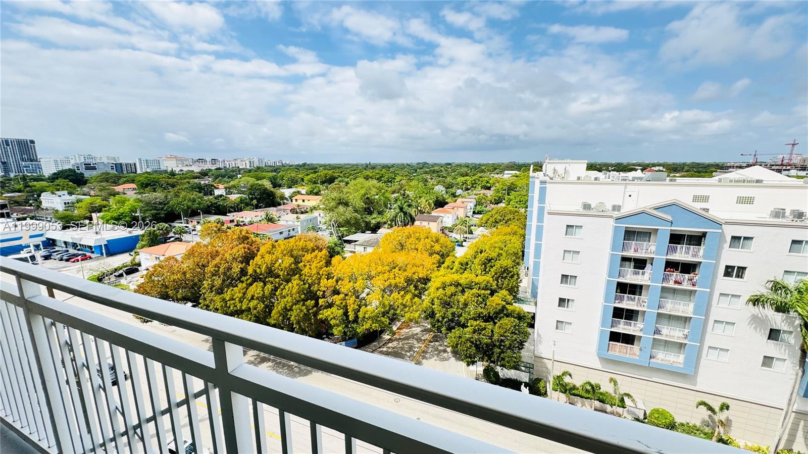 DA VINCI ON DOUGLAS A CON - Residential Lease