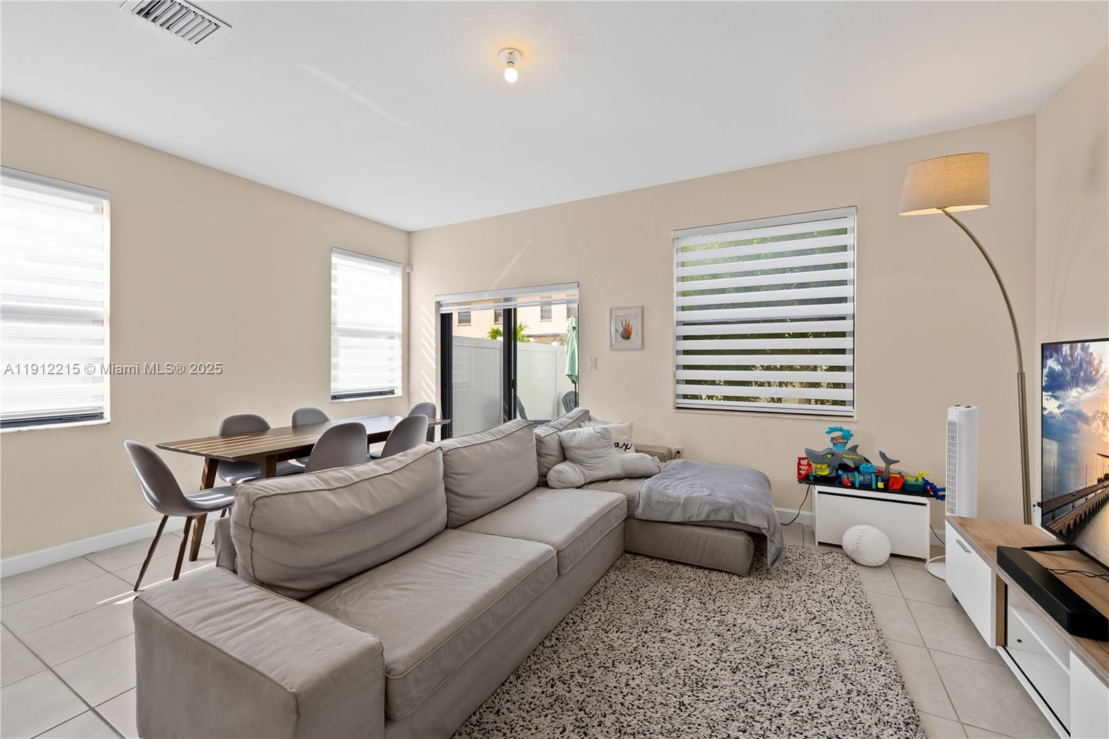 AQUABELLA NORTH REPLAT - Residential