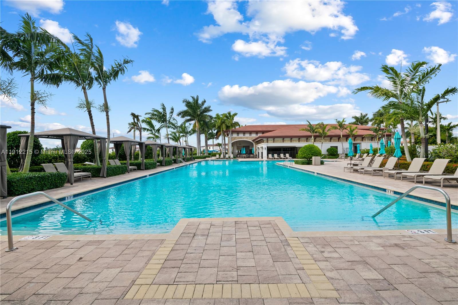 AQUABELLA NORTH REPLAT - Residential