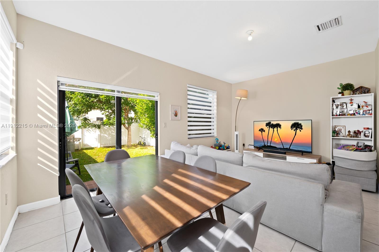 AQUABELLA NORTH REPLAT - Residential