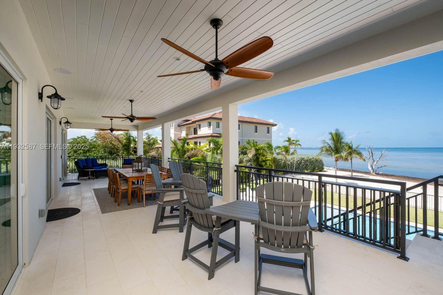 SUNRISE ISLE - Residential