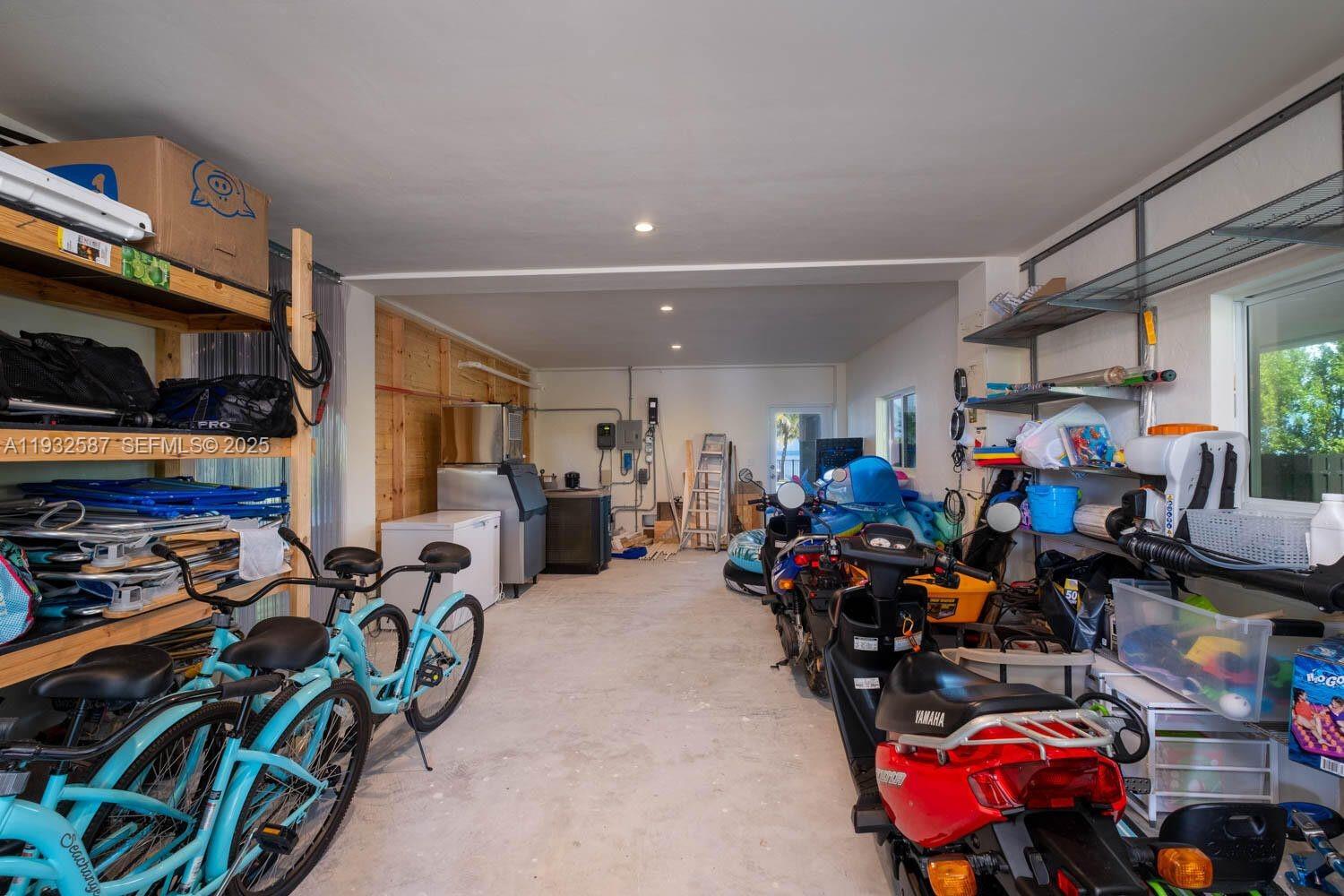 SUNRISE ISLE - Residential