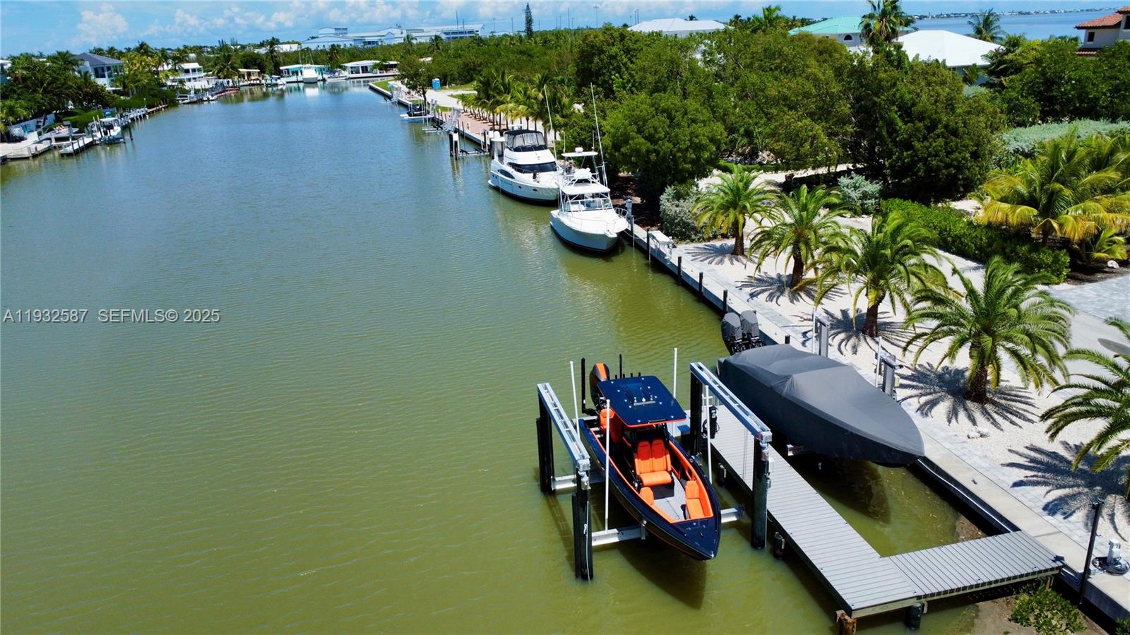 SUNRISE ISLE - Residential