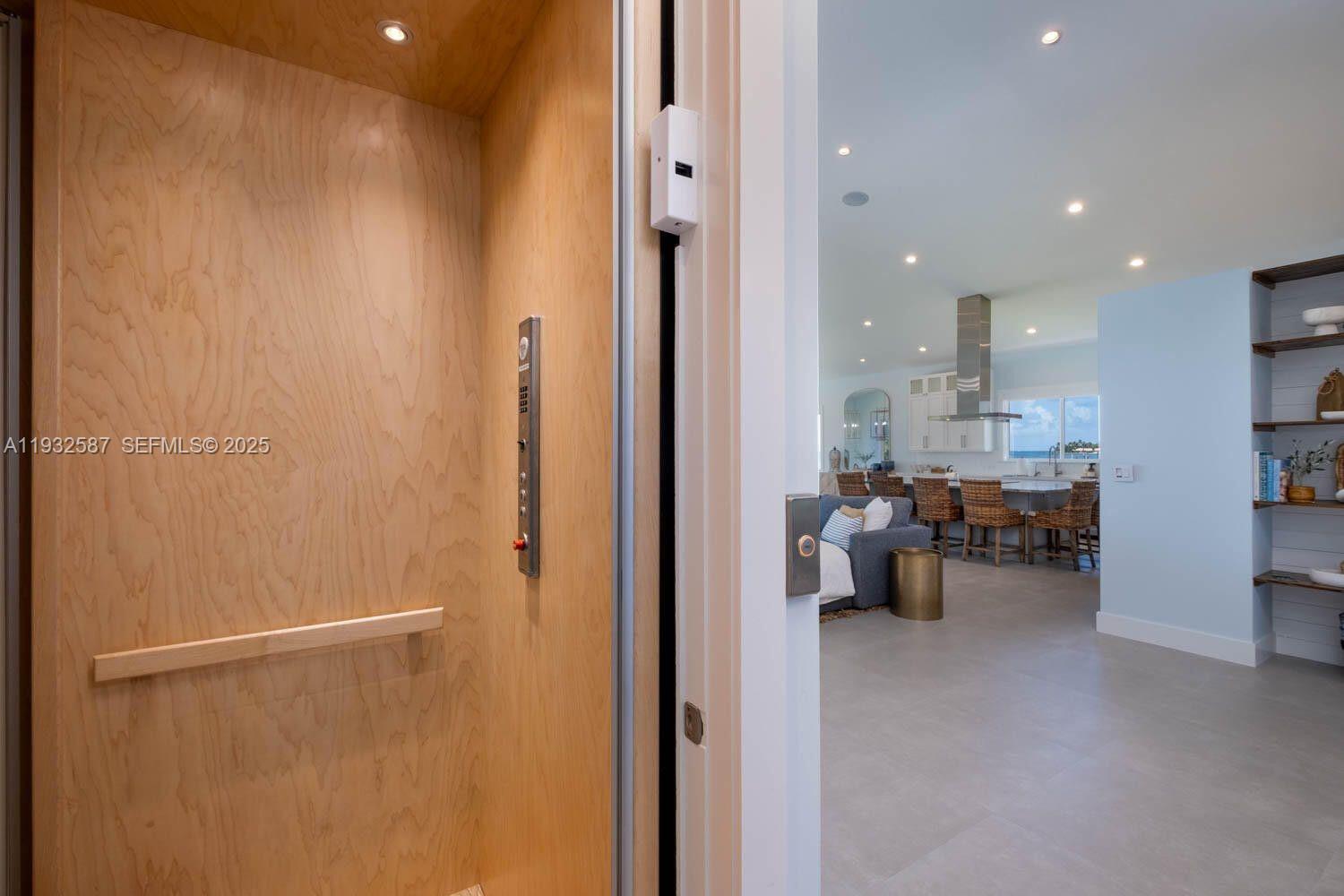 SUNRISE ISLE - Residential