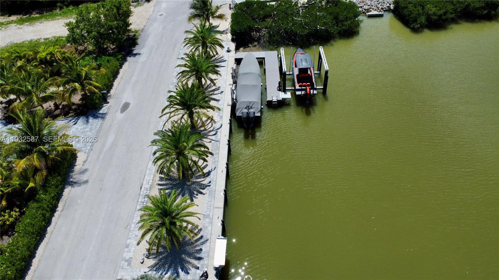 SUNRISE ISLE - Residential