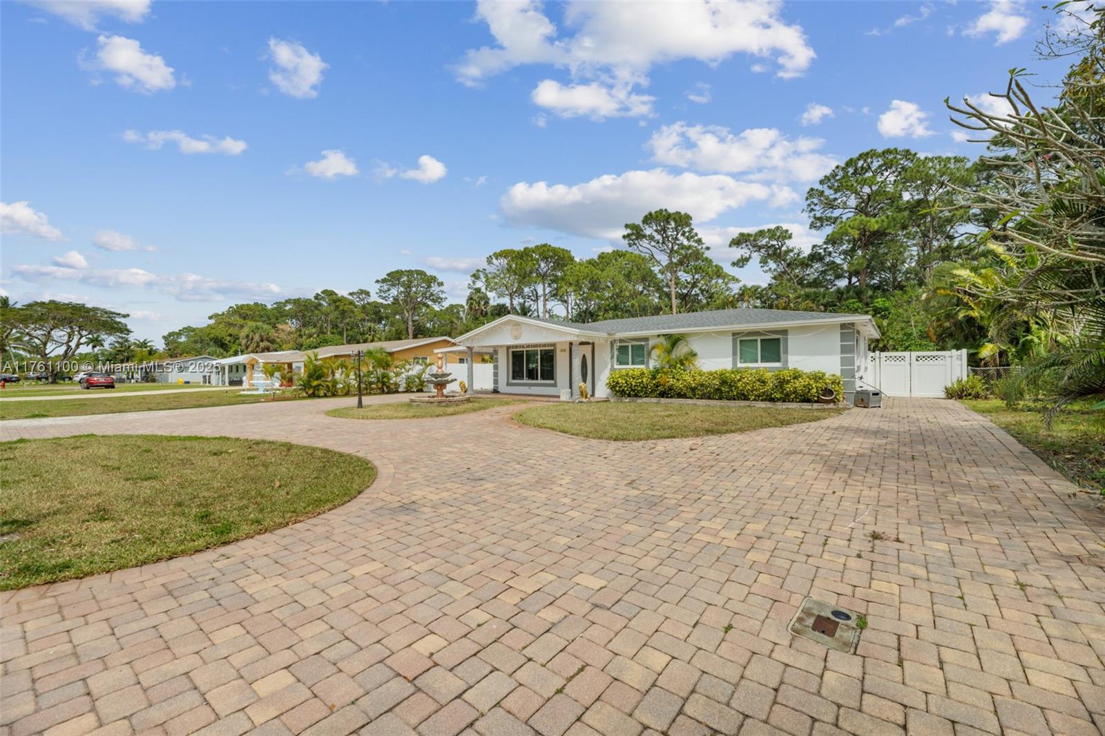 410 Forest Estate Dr