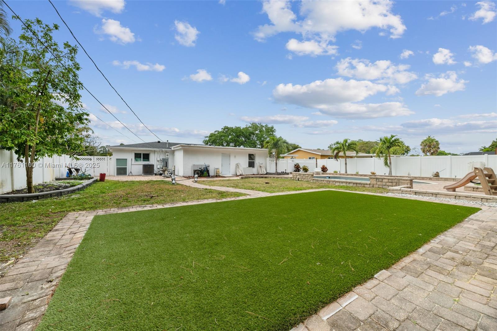 410 Forest Estate Dr