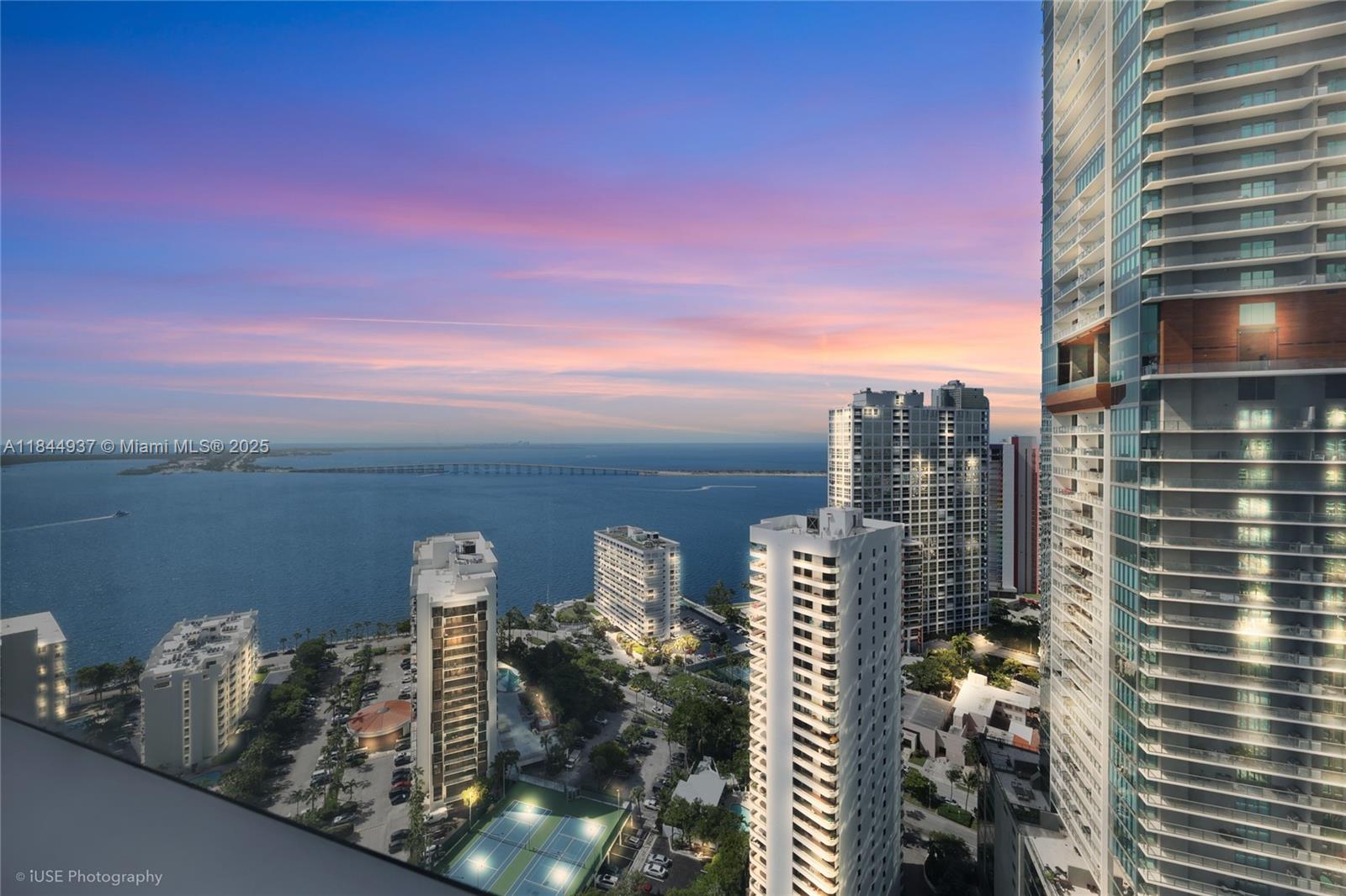 1435 Brickell Ave 3005