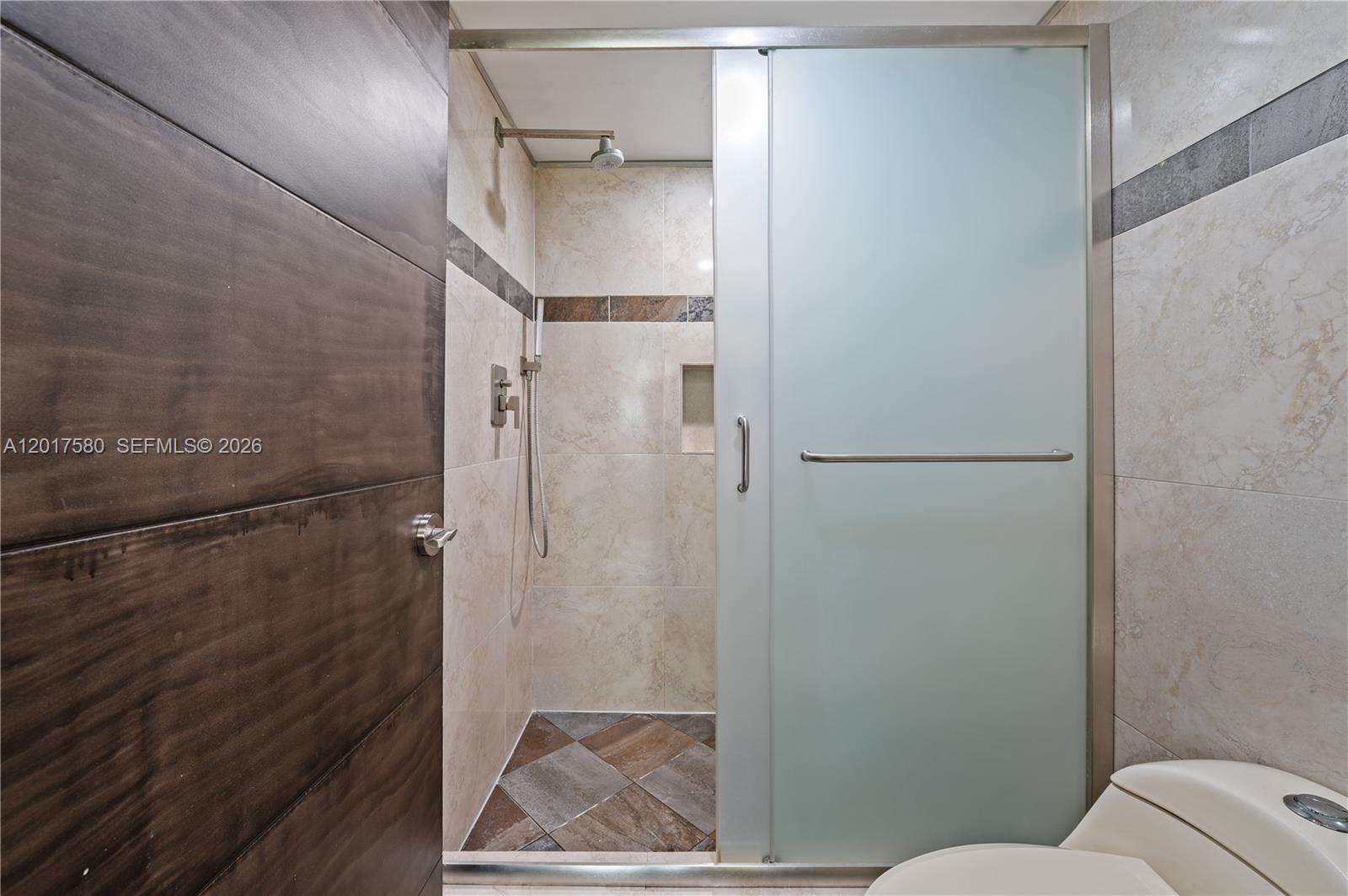APPLEWOOD VILLAGE II-F CO - Residential