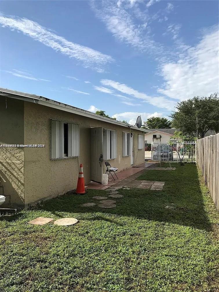 2845 NW 13th Ct 1-2