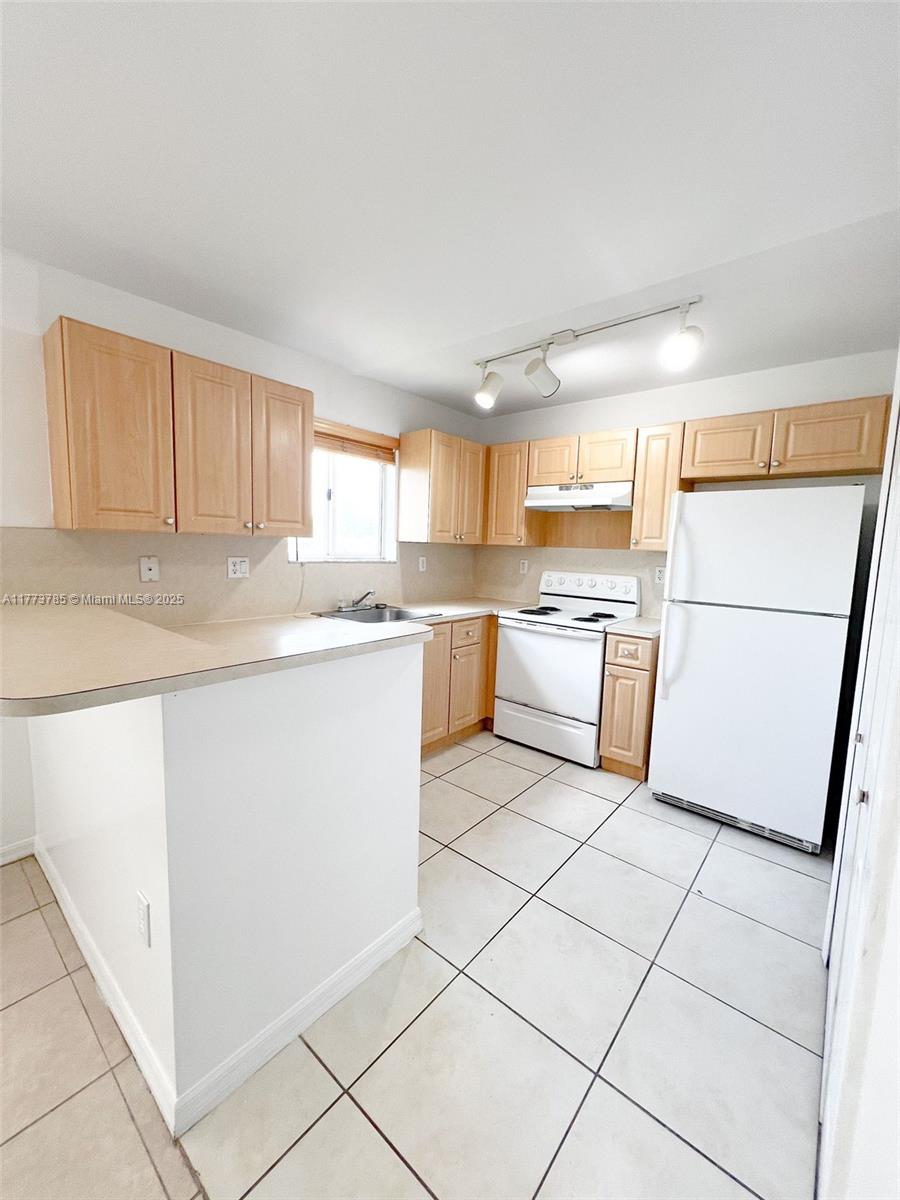 2910 Se 12th Rd 206-29, Homestead, Miami-Dade County, Florida - 3 Bedrooms  
2 Bathrooms - 