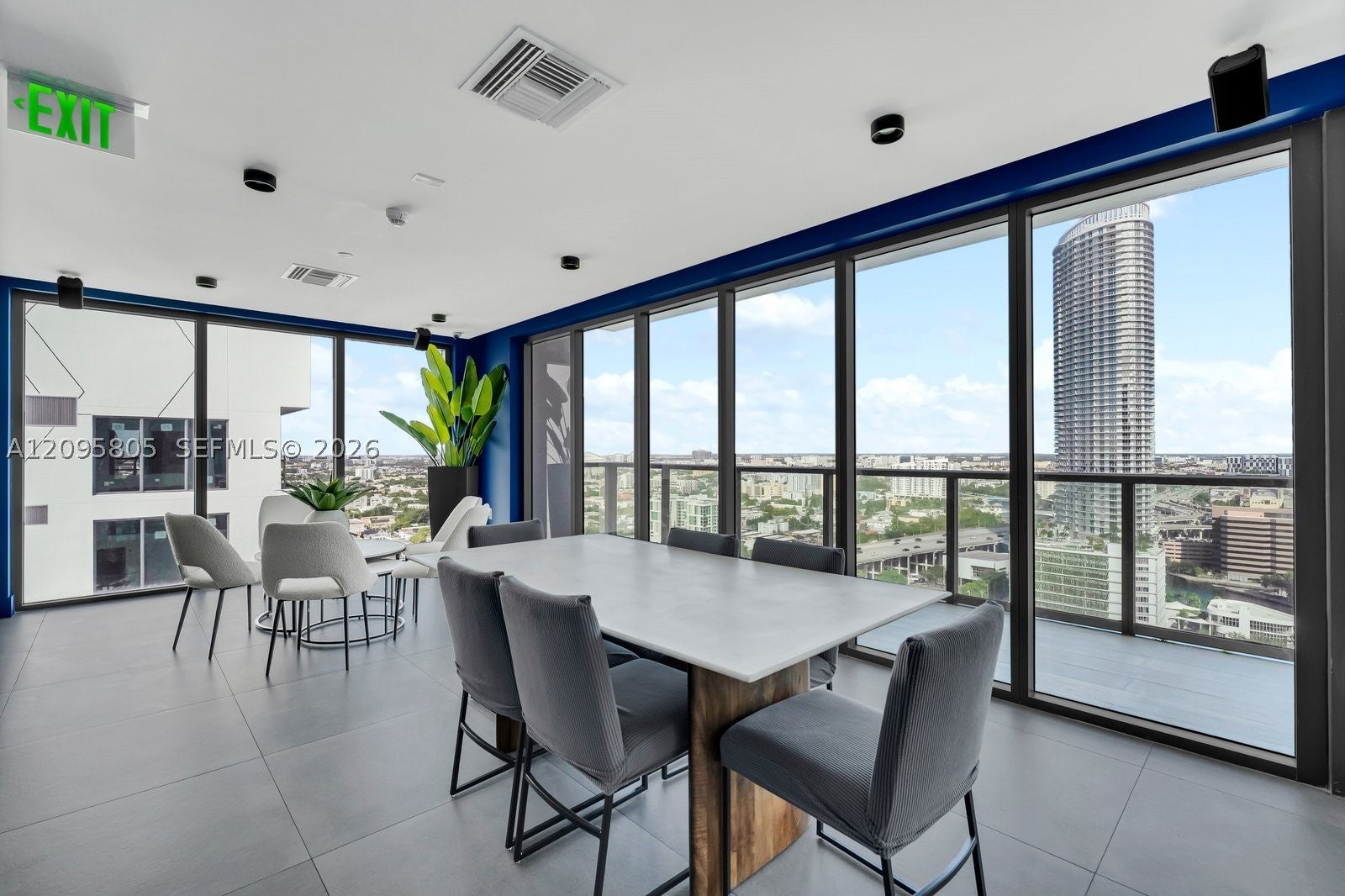 229 SW 9th St 508