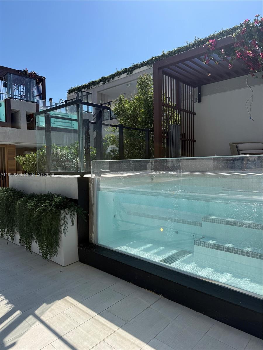 View photos, virtual tours, details... 20 NE 11th ST 3212b