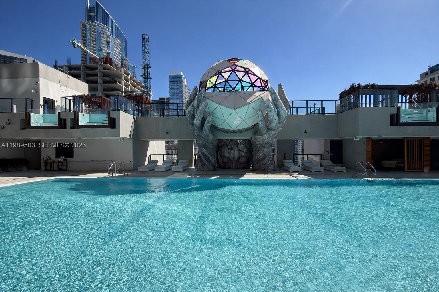 E11EVEN HOTEL - Residential