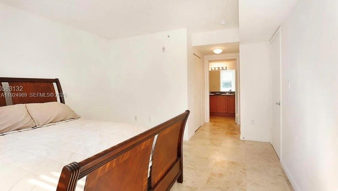 BREEZE CONDO - Residential Lease