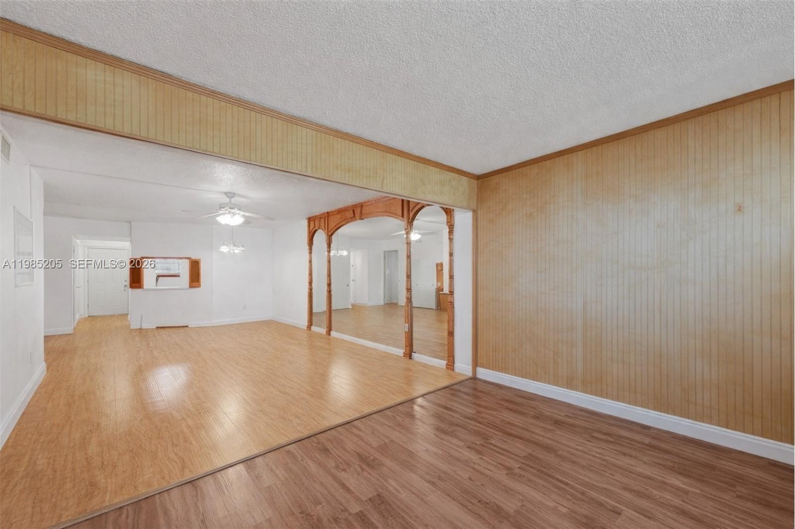 1750 NE 191st St 106-1