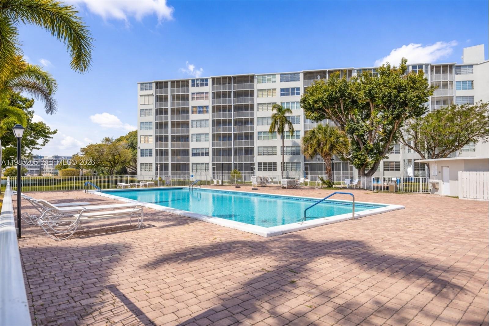 JADE WINDS GROUP-DAISY GA - Residential