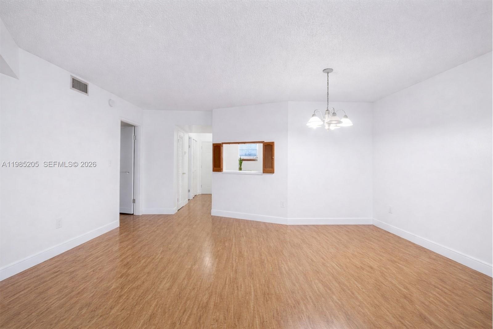 1750 NE 191st St 106-1