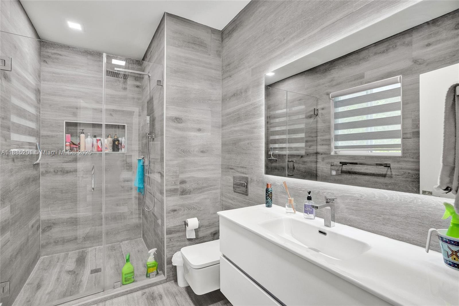 ORCHARD SUB 2 & 3 - Residential Lease