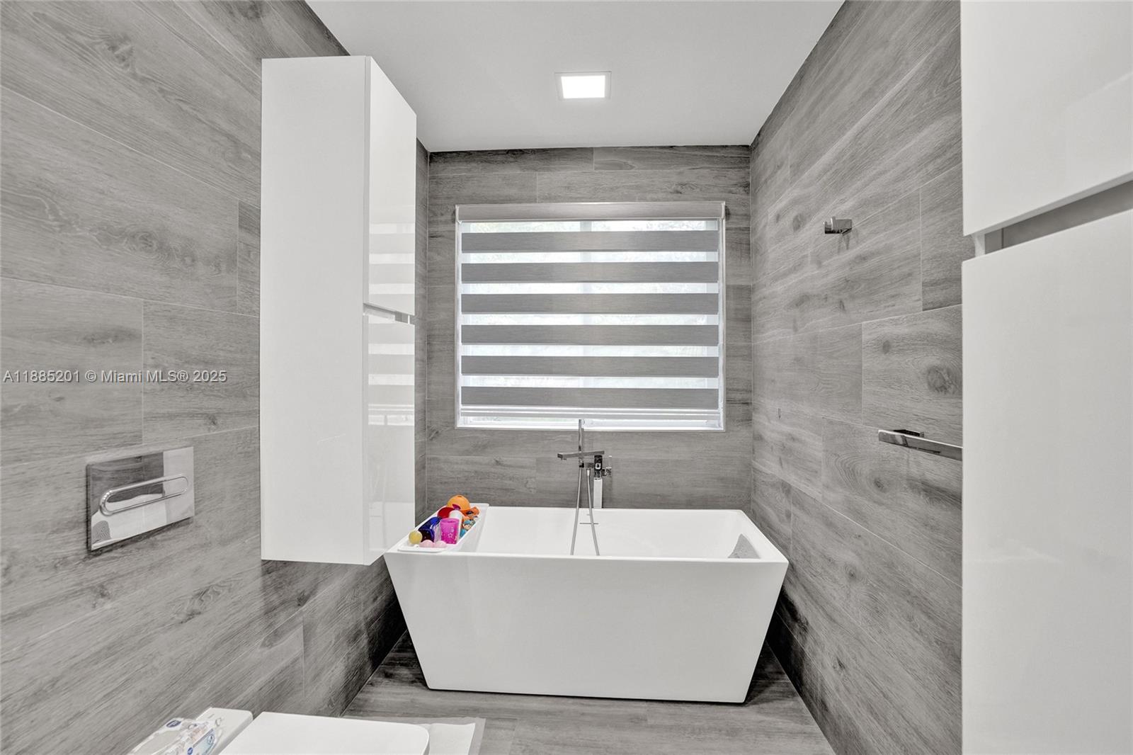ORCHARD SUB 2 & 3 - Residential Lease