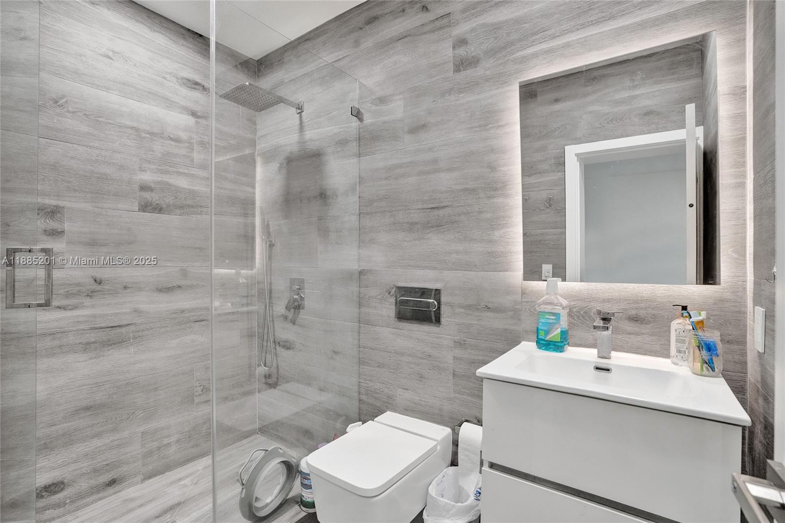ORCHARD SUB 2 & 3 - Residential Lease