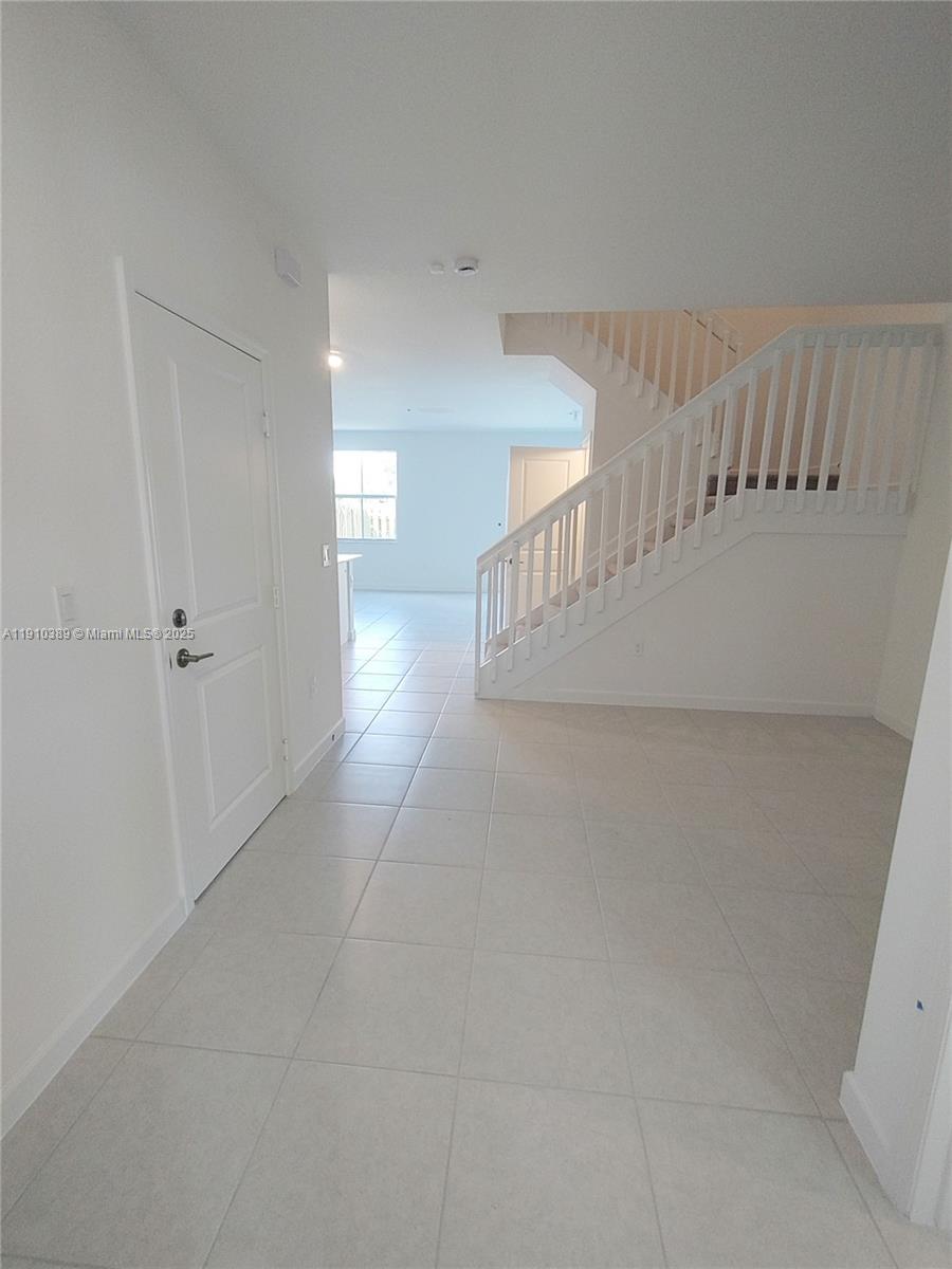 SUNSET TRAILS - Residential Lease