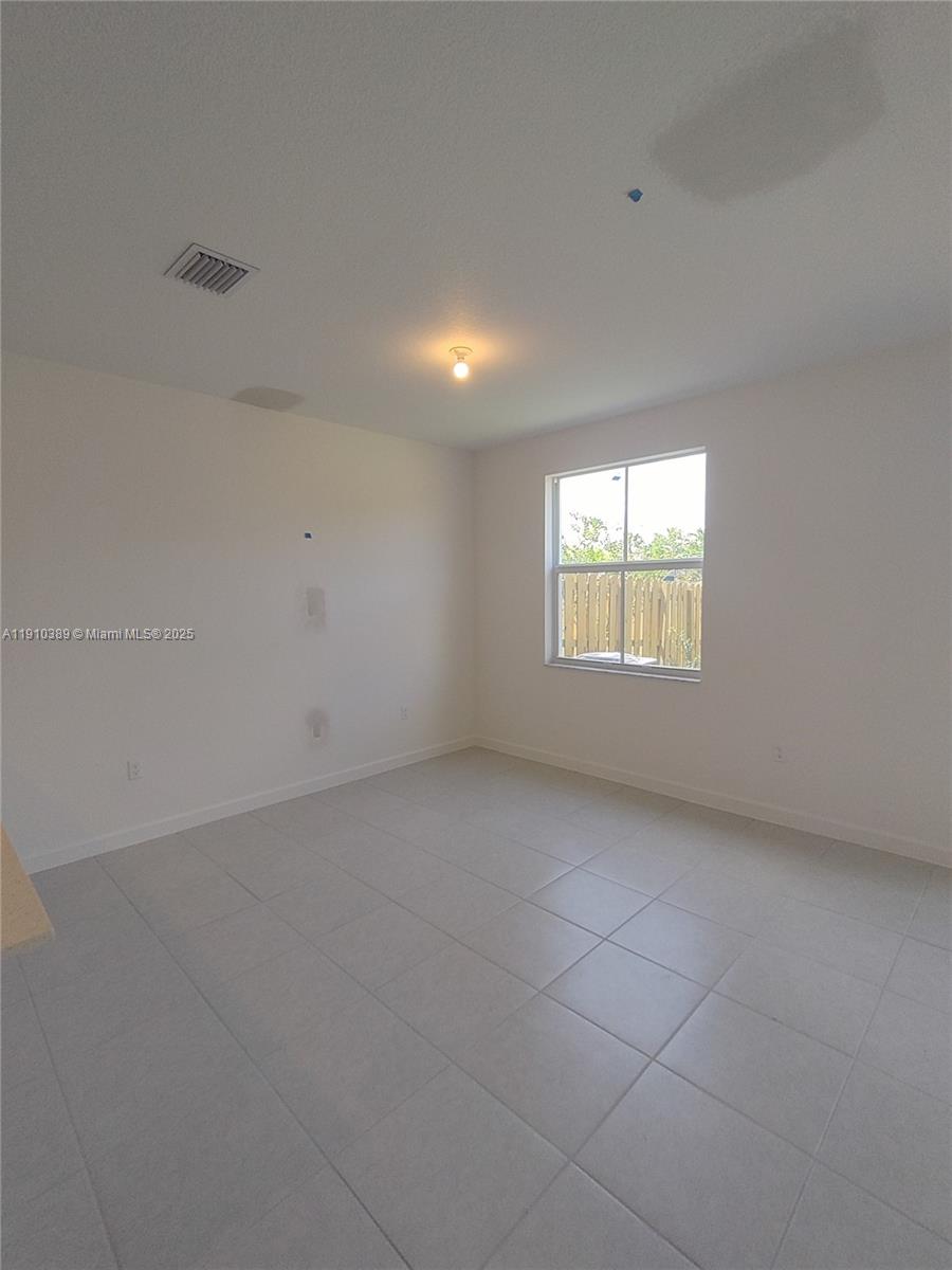 SUNSET TRAILS - Residential Lease