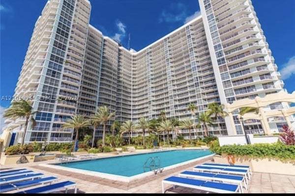 7601 E TREASURE DR APT 2417, NORTH BAY VILLAGE, FL 33141 - Image 10bfbf731de05cffb060b0ce47deafcf/3494804310
