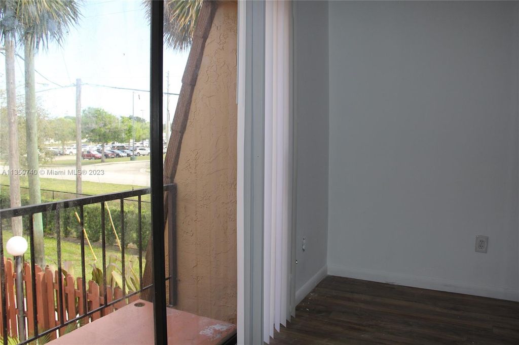 Photo of 1302 Nebraska Ave #9d, Fort Pierce, FL 34950 (MLS # A11350740)