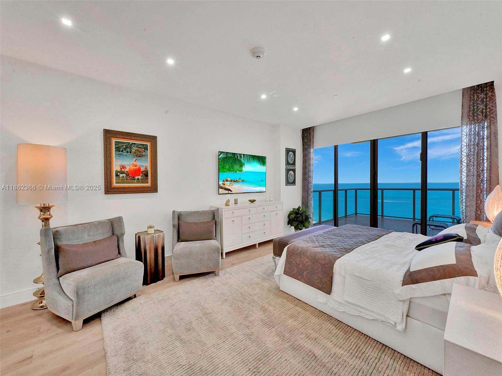 BAL HARBOUR CENTER CONDO - Residential
