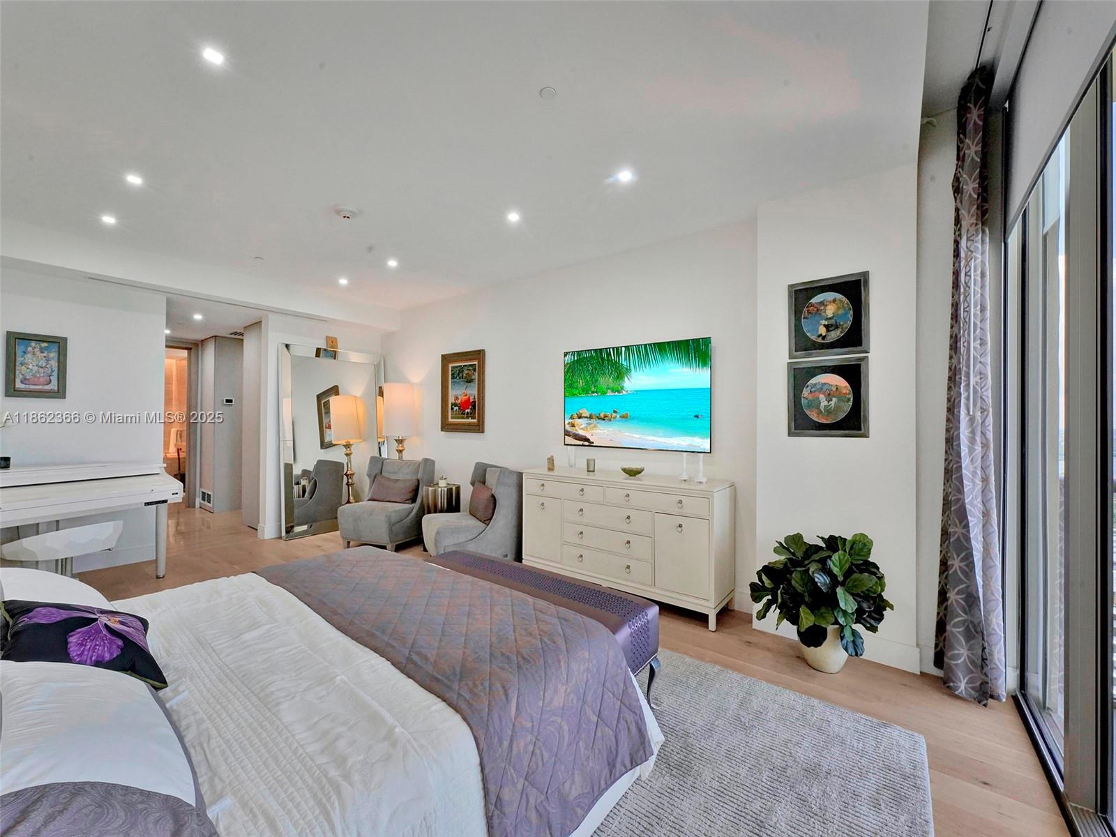 BAL HARBOUR CENTER CONDO - Residential