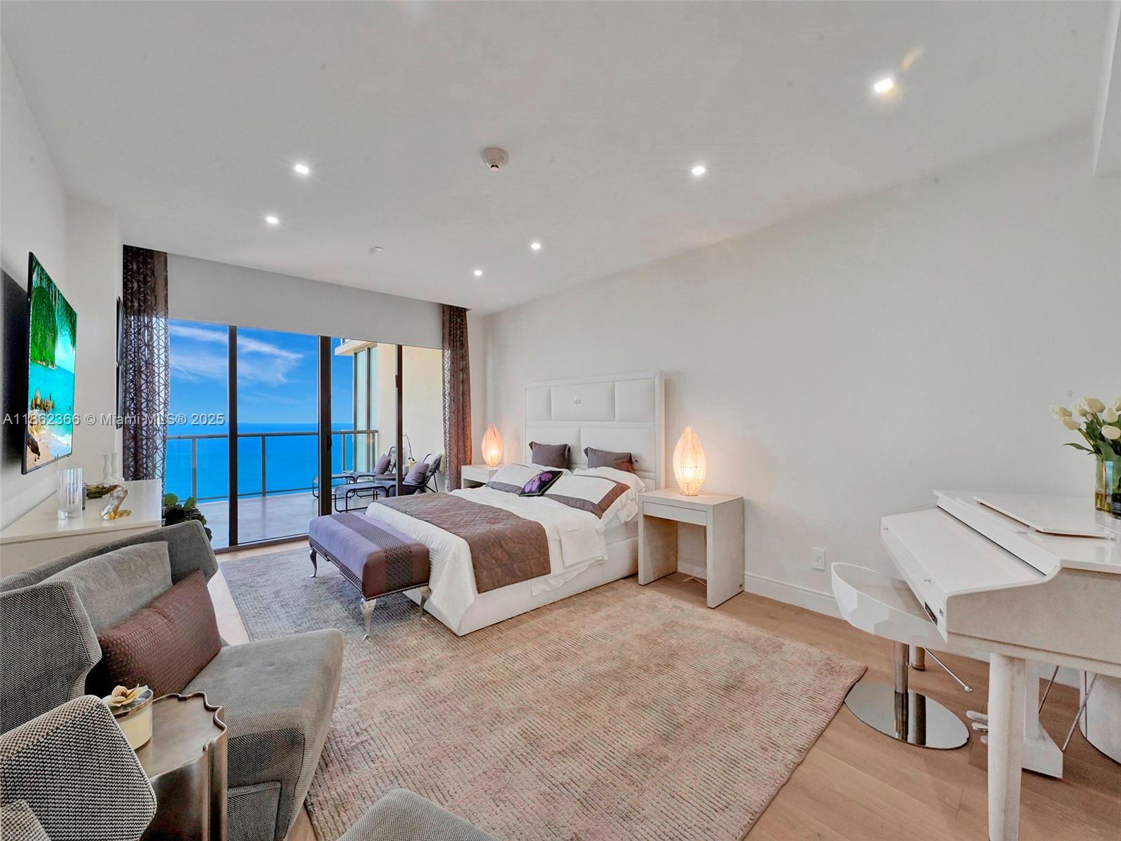 BAL HARBOUR CENTER CONDO - Residential
