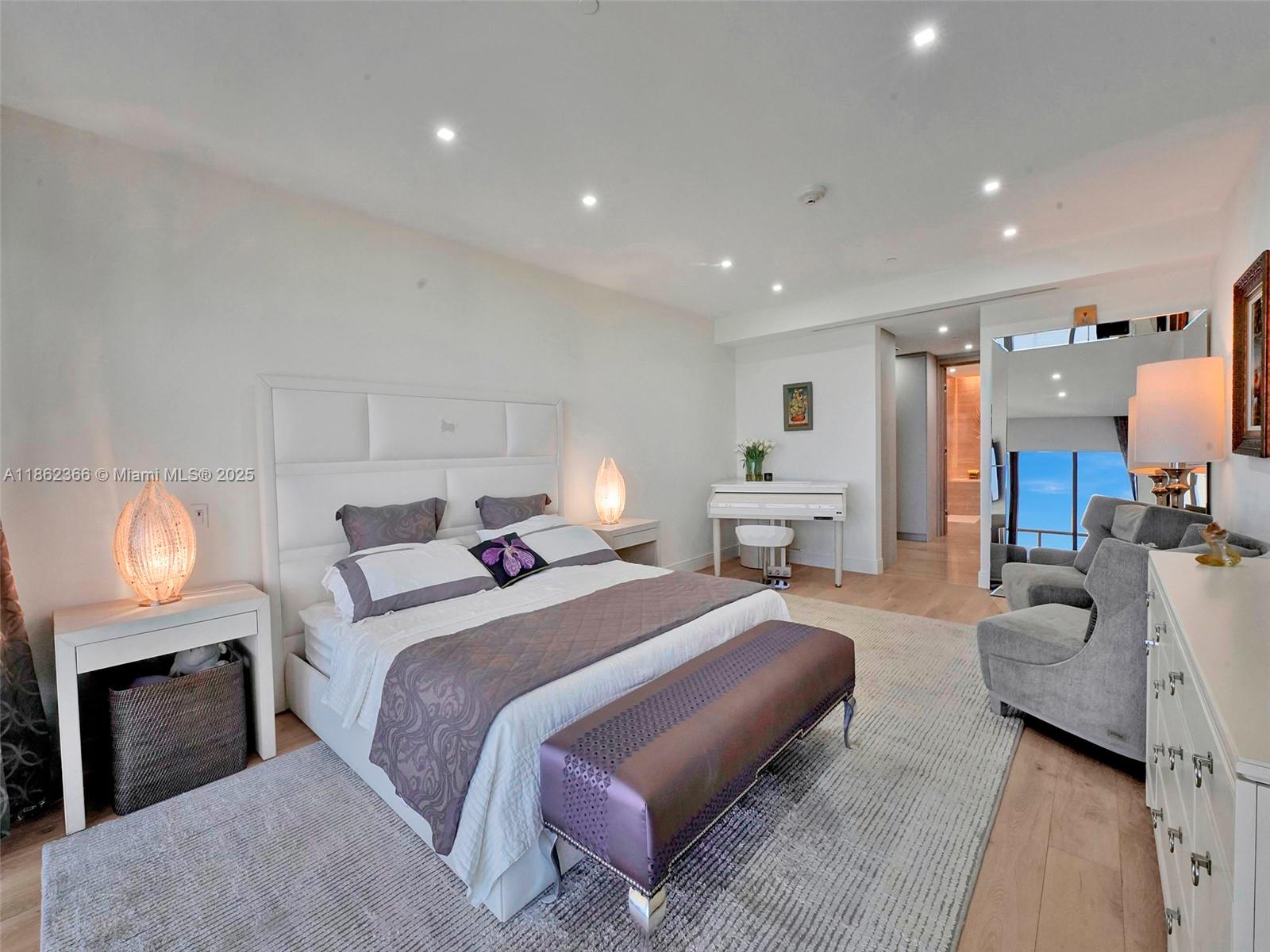 BAL HARBOUR CENTER CONDO - Residential
