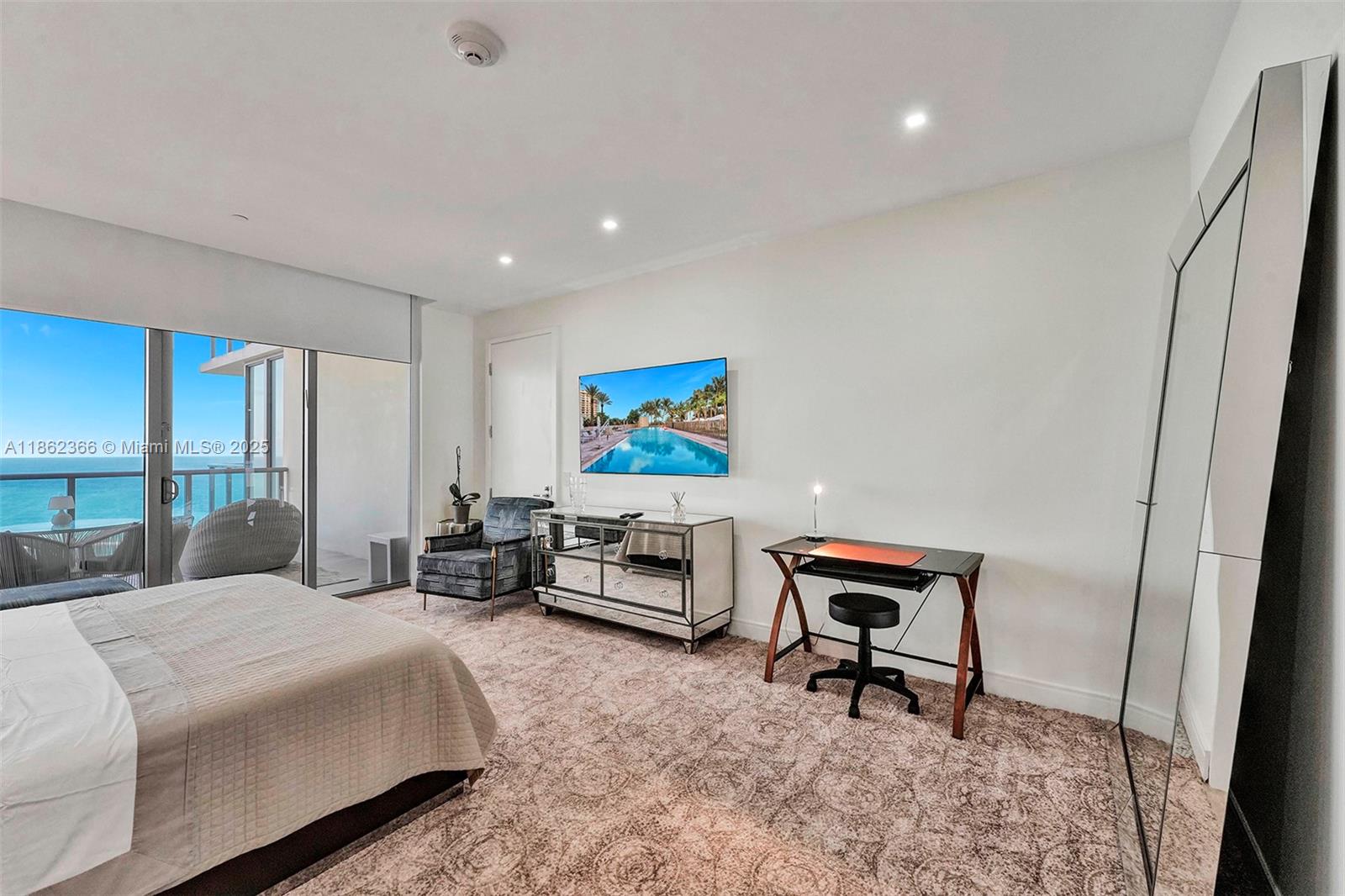 BAL HARBOUR CENTER CONDO - Residential