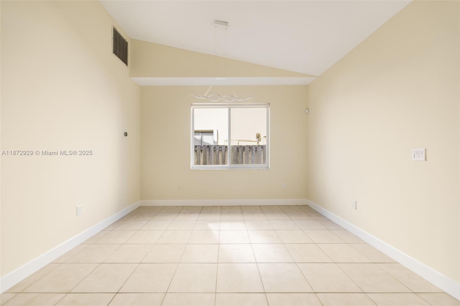 HOLLYWOOD BEACH PARK - Residential Lease