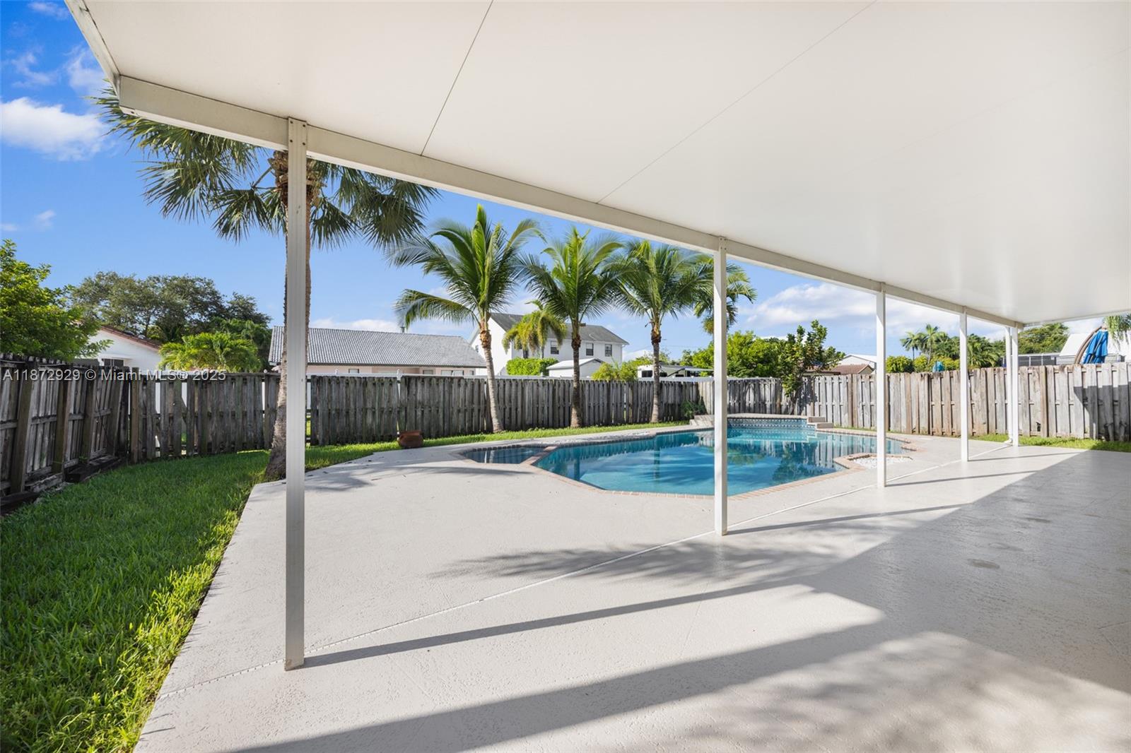 HOLLYWOOD BEACH PARK - Residential Lease