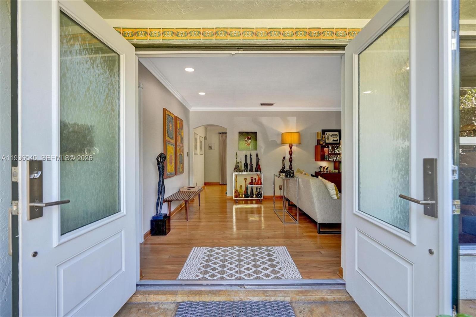 HOLLYWOOD LAKES SECTION - Residential