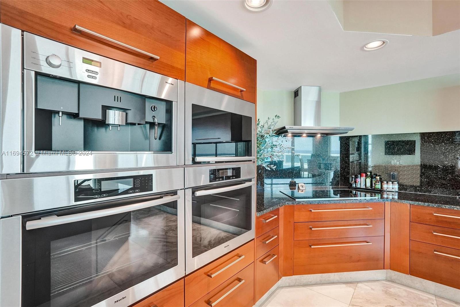 LAS OLAS BEACH CLUB CONDO - Residential