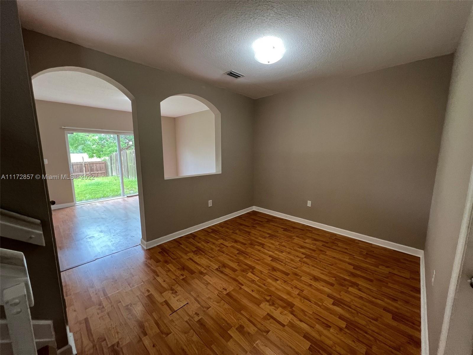 SANTA BARBARA 1ST ADDN - Residential