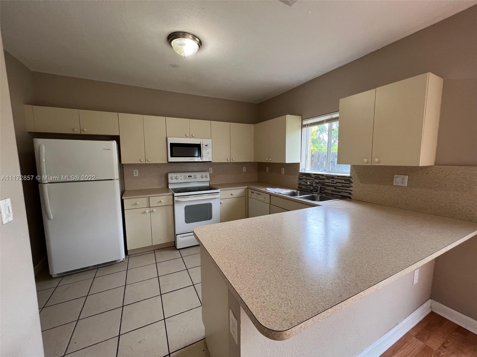 SANTA BARBARA 1ST ADDN - Residential