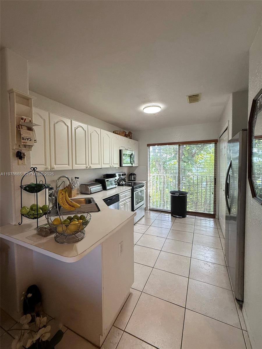 DORAL GRAND CONDO - Residential