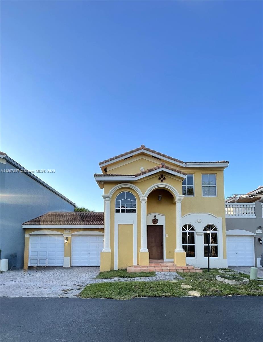 Rental Property at 10819 Nw 51st Ln, Doral, Miami-Dade County, Florida - Bedrooms: 3 
Bathrooms: 3  - $4,500 MO.