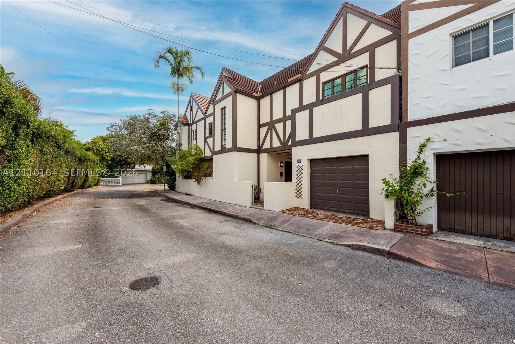 3621 Viscaya Ct