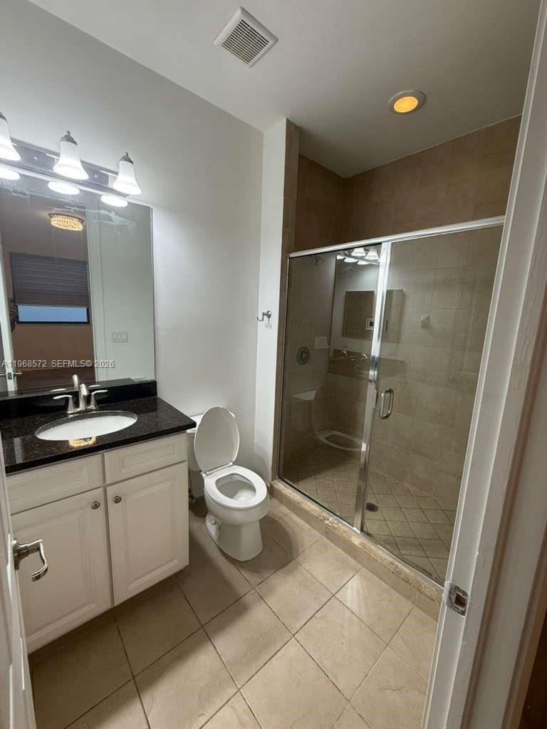 DORAL BREEZE - Residential