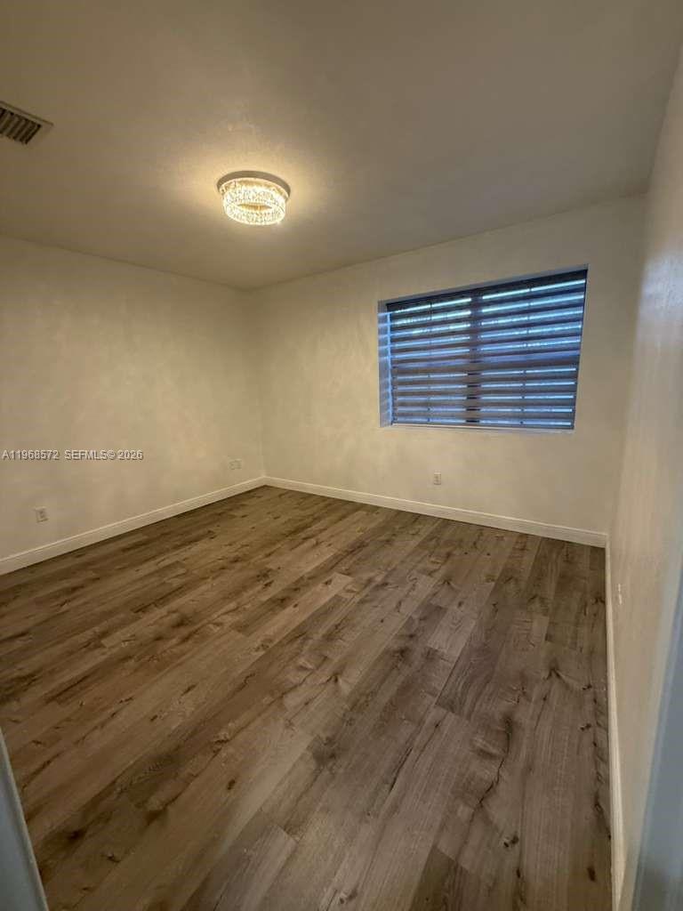 DORAL BREEZE - Residential