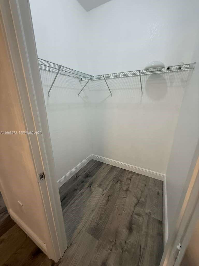 DORAL BREEZE - Residential