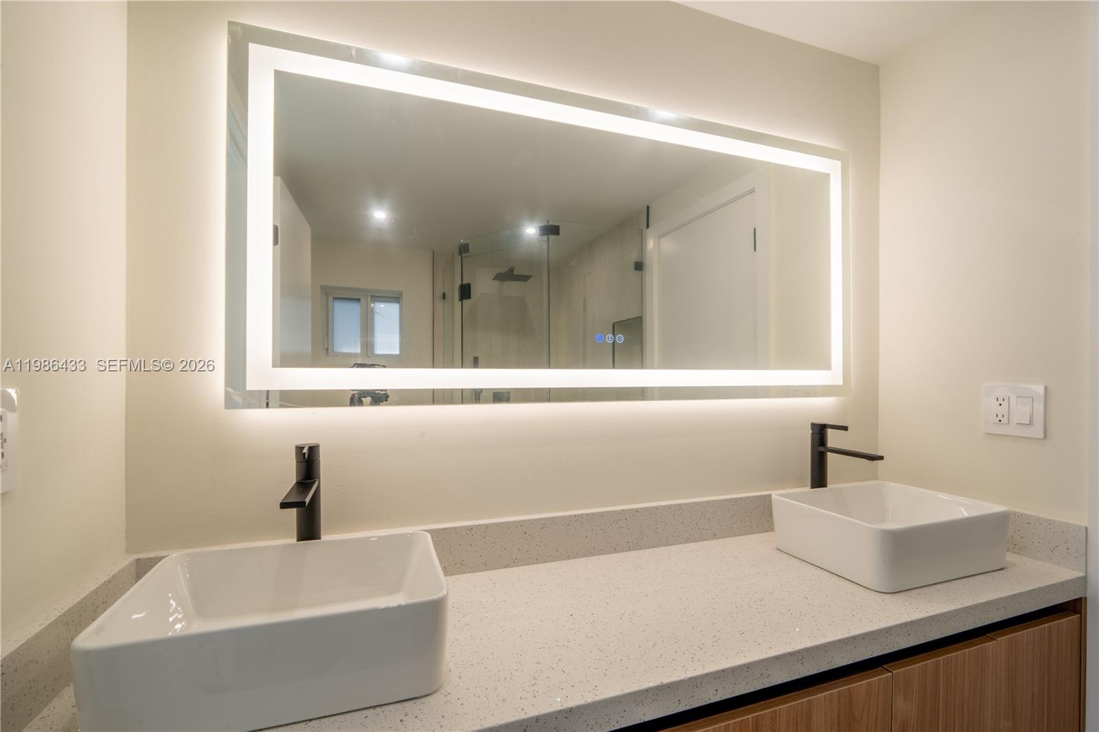 W MIAMI SHORES SEC B - Residential