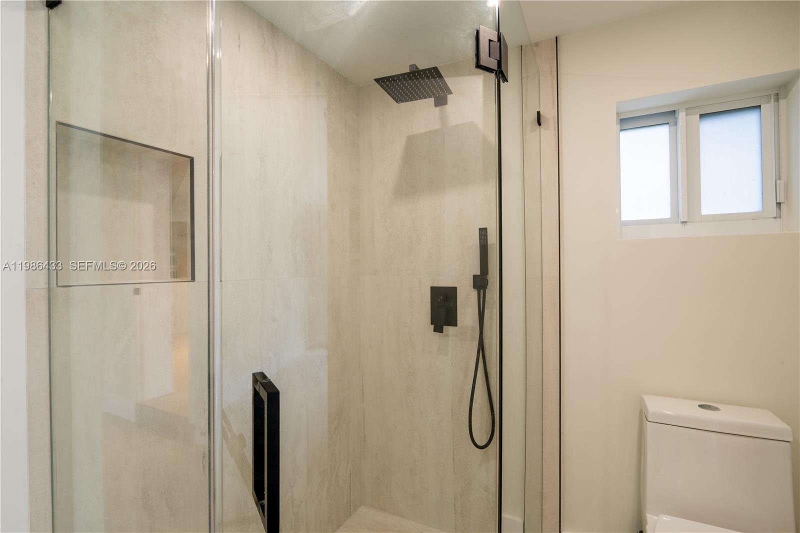 W MIAMI SHORES SEC B - Residential