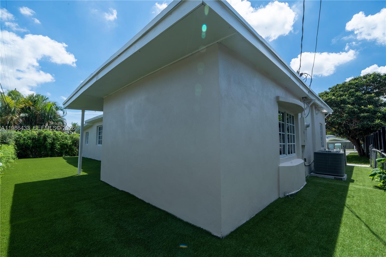 W MIAMI SHORES SEC B - Residential